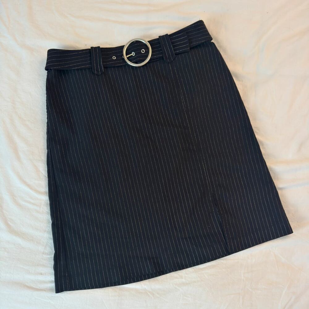 Pinstriped Y2K Midi Skirt‎ with belt